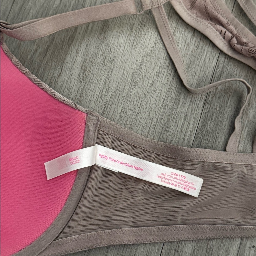 3/$15 Victoria’s Secret Lightly Lined Bra - Picture 3 of 4